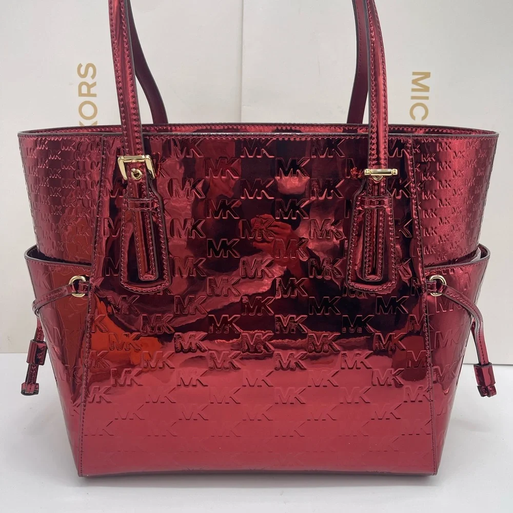 MICHAEL KORS Voyager Lg Metallic Logo Debossed EW  Tote & Jet Set Lg Logo Wallet - Picture 15 of 16